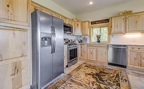 Sweeping Smoky Mountains Vacation Rental